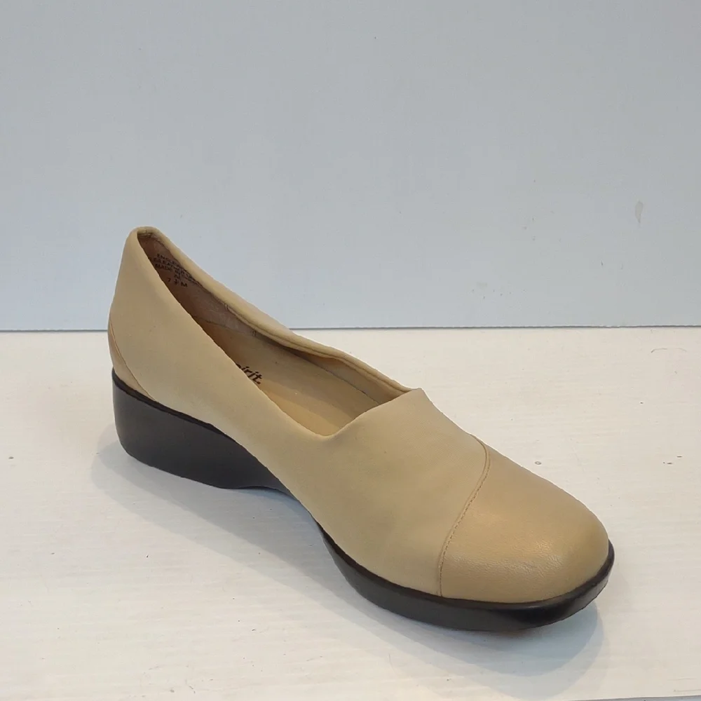 Easy Spirit Englewoodt Slip On Tan Leather/ Soft Microfiber Loafer Wedges